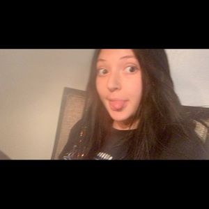 Meet your Posher, Alison